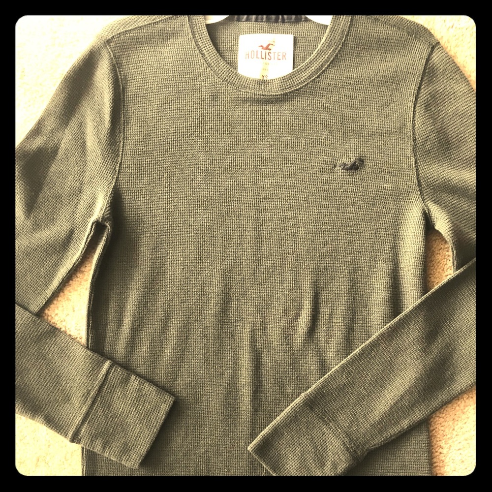 Men’s Hollister Thermal long sleeved shirt, new